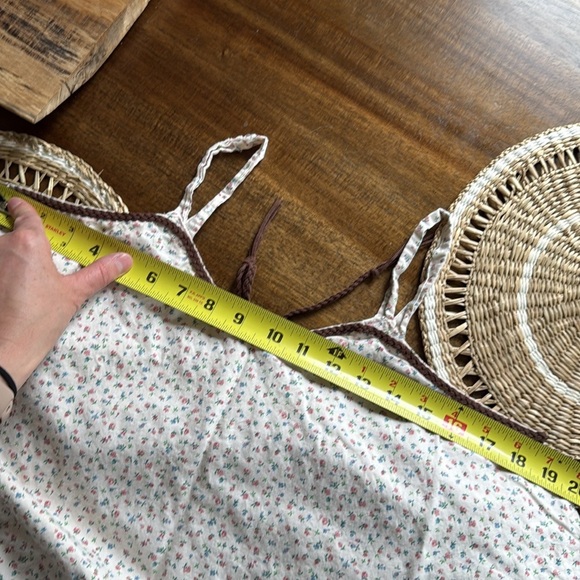 Floral Spaghetti Strap Top with braided Trim medium - Picture 5 of 5